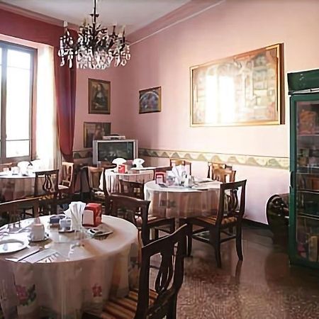 Hotel Fernanda Рапало Екстериор снимка